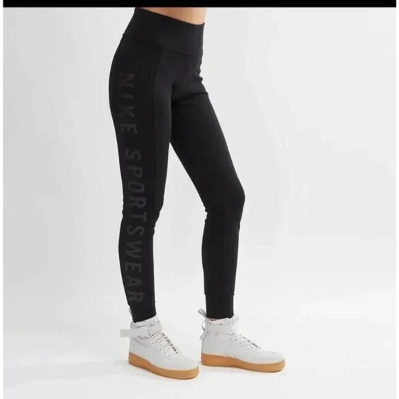 Nike Sportswear Stretch High‎ Rise Tapered Leg Athletic Leggings Black Small - Picture 1 of 9